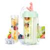 Trinkflasche mit Fruchteinsatz von Firiner