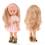 Götz Mia im Bienenoutfit